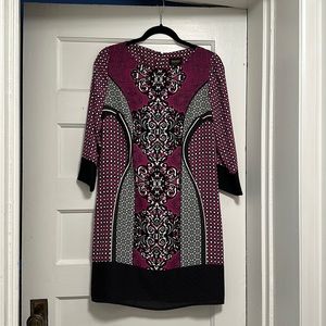 Laundry by Shelli Segal magenta/black patterned shift dress size 4